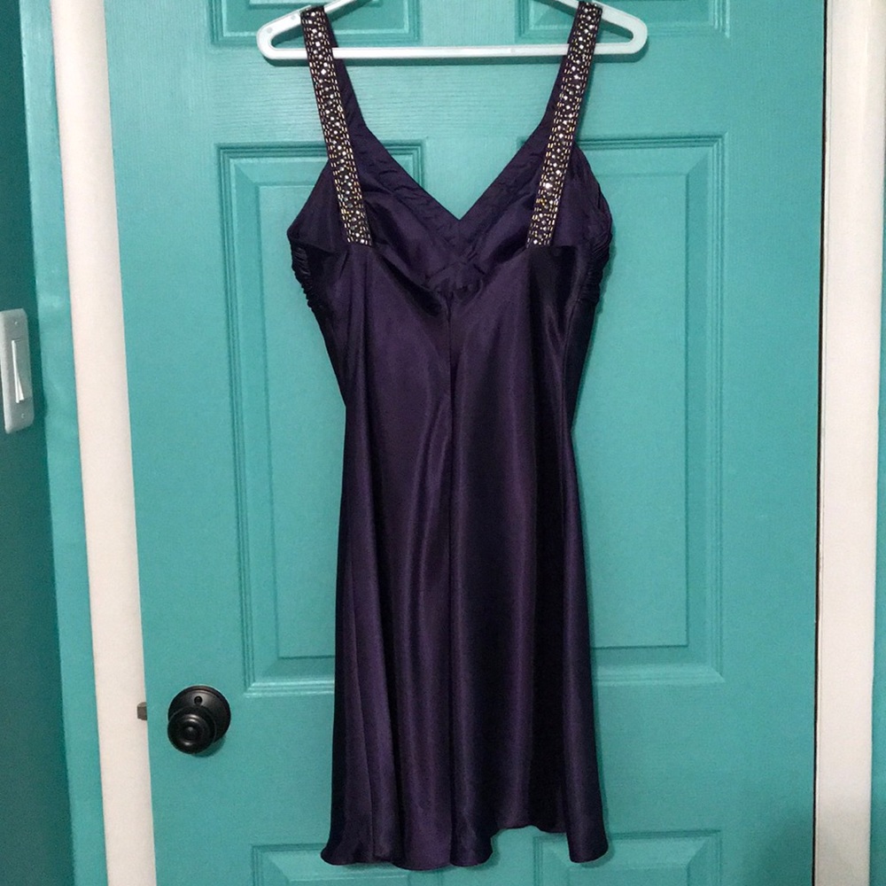 Formal Dress - Picture 6 of 8